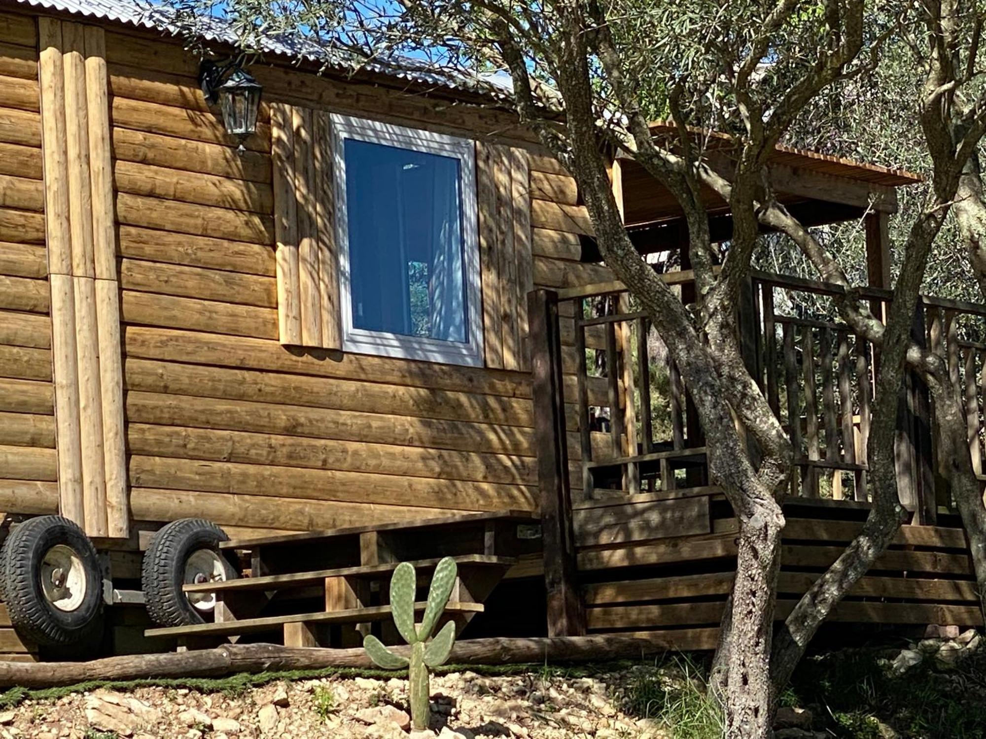 Castelnau-de-Guers Camping Les Amandiers מראה חיצוני תמונה